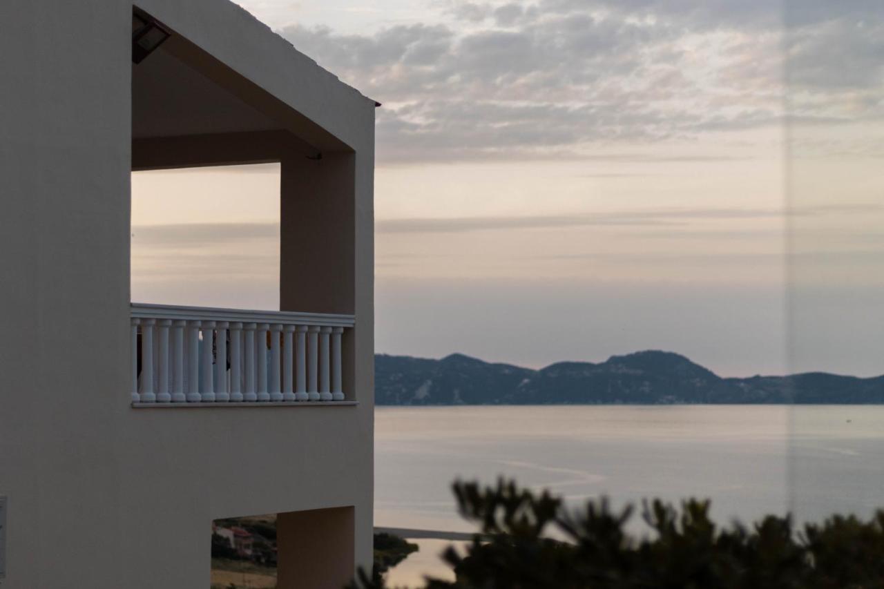 Villa Pasifai Mourteri Exterior photo